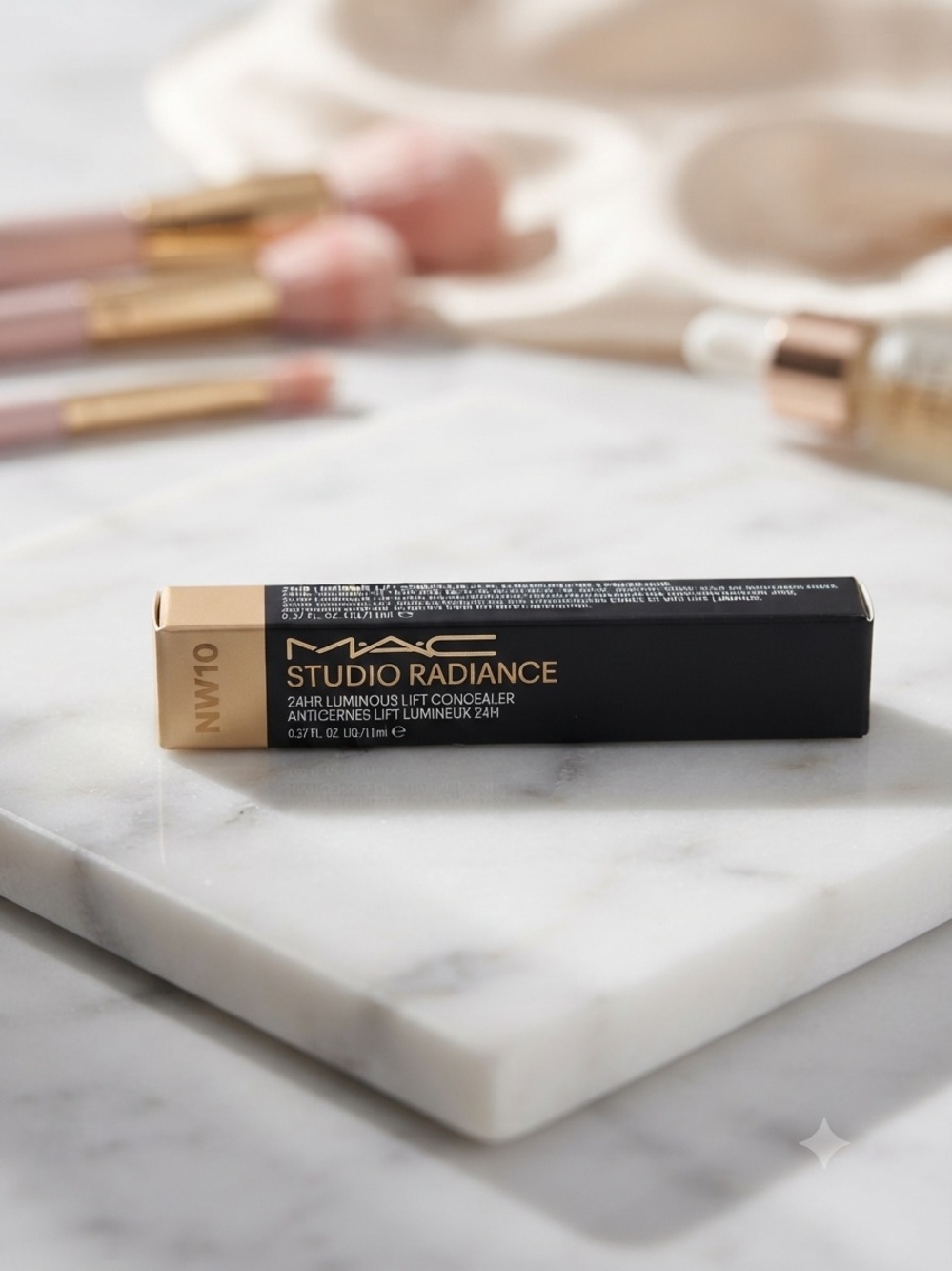 MAC Cosmetics Studio Radiance Concealer Box - NW10 Beige